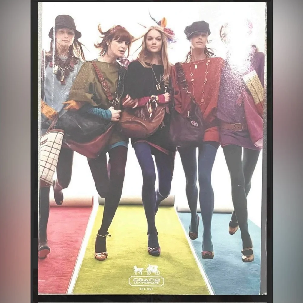 Coach Y2K Black Leather Bleecker Duffle w/ Tattersall Lining - Aprox 12” x 10” - Picture 16 of 17